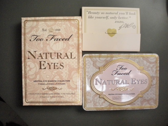 Packaging complet de la palette Natural Eyes de Too Faced